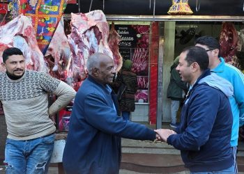 النائب حسن عمار يدشن حملة لتخفيض الأسعار قبل شهر رمضان المبارك ببورسعيد