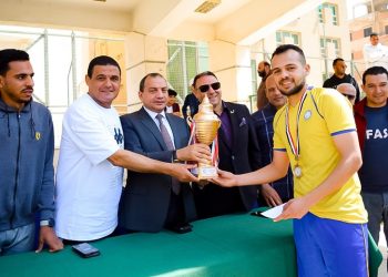 علوم الرياضة تحصد كأس رئيس الجامعة بعد تغلبها على الحقوق 3/1