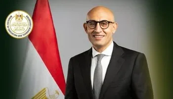محمد عبداللطيف وزير التعليم
