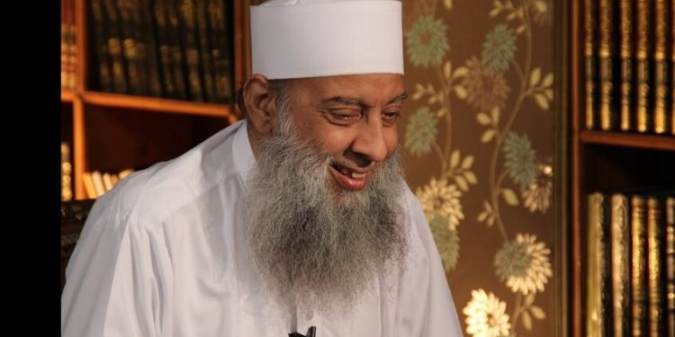 الداعية الشهير أبو إسحاق الحويني