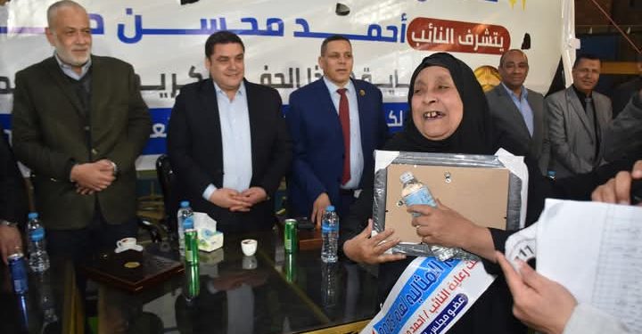 مؤسسة النائب أحمد محسن تكرم الامهات المثاليات