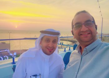صيدليات معاذ بالسعودية تمنح المترددين عليها 10 آلاف ريال و سبيكة ذهبية 