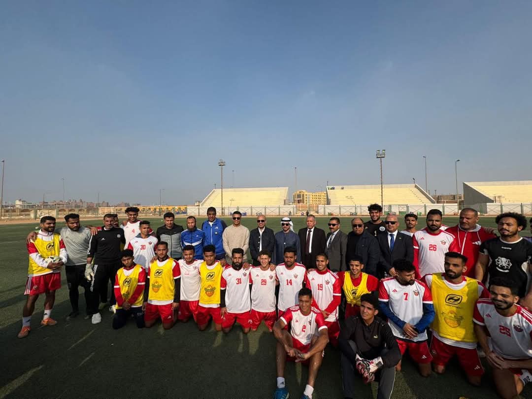 نادي بني سويف تسلم التبرع المقدم من الشركة المصرية الإماراتية 