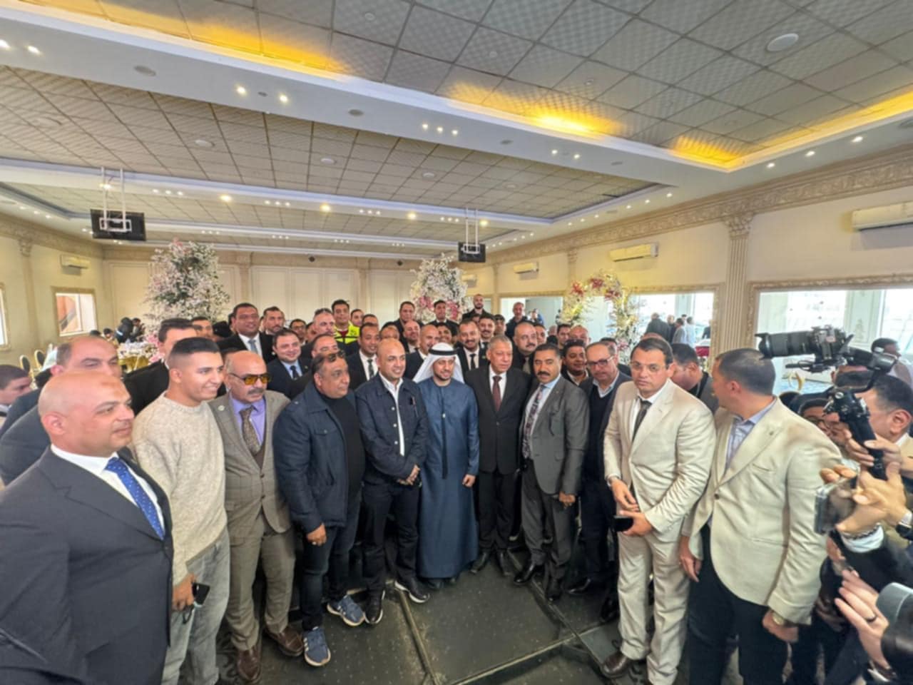 المصرية الاماراتية تسلم التبرع لنادي بني سويف 