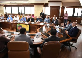جانب من لقاء وزير الشباب والرياضة بأعضاء مجلسي النواب والشيوخ ببني سويف