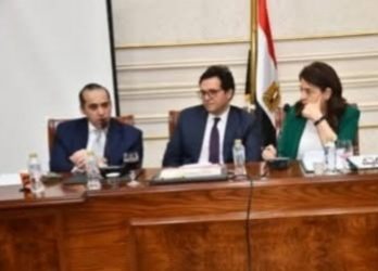 جانب من اجتماع لجنة الثقافة بحضور الوزير
