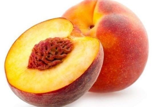 كنز الإيطاليين… 5 استخدامات مدهشة لنواة الخوخ