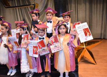 تراهم كالفراشات..سان جورج الدولية ببني سويف تحتفل بتخرج Kg2 وطلاب الصف السادس الإبتدائي