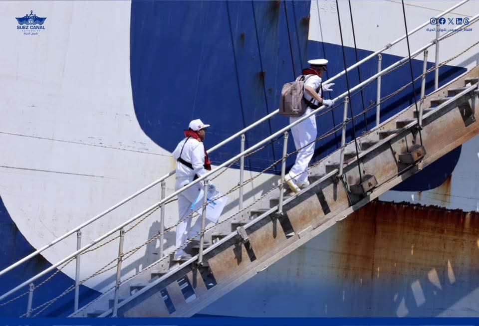 قناة السويس تشهد عبور سفينة الحاويات "CMA CGM OSIRIS" ضمن قافلة الجنوب بحمولة 154 الف طن