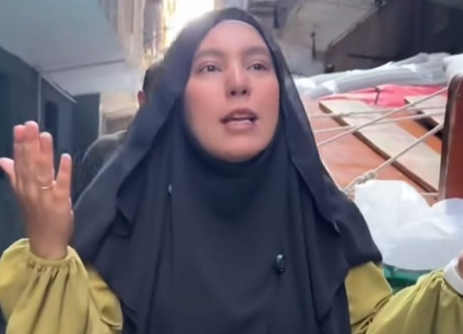 سمر نديم تضحي على روح والدها وتطلب الدعاء