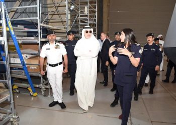 تشغيل القوارب البحرية المسيرة المنضمة إلى أسطول خفر السواحل بـ الكويت