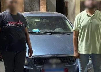 التحقيق مع مصمم جرافيك ومرافقه