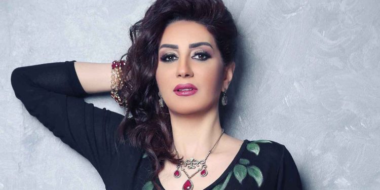 وفاء عامر