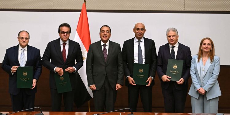 مدبولي يشهد توقيع البروتوكول