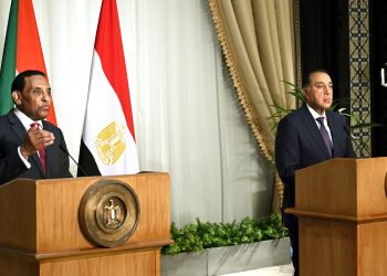 مؤتمر صحفي لرئيسي وزراء مصر والسودان