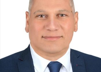 الكاتب والأديب سامي محمود