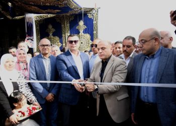 وزير الإسكان ومحافظ كفر الشيخ يفتتحان محطة مياه شرب دقميرة