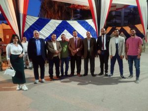 دكتور أسامة المطراوي بين مؤيديه أمام اللجنة 
