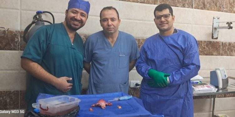 الفريق الطبي