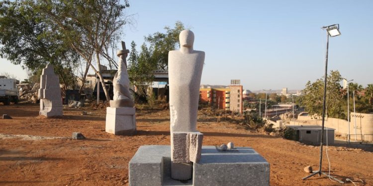 سيمبوزيوم أسوان