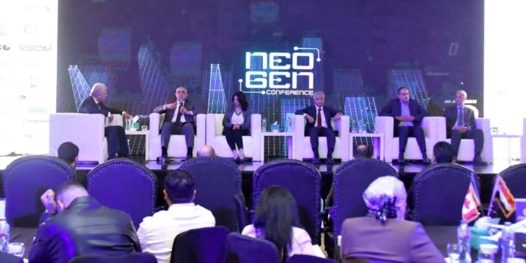 مشاركة رئيس هيئة الاستثمار في مؤتمر التكنولوجيا العقارية .