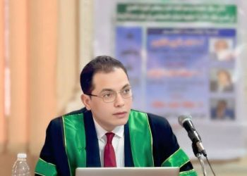 الصحفي والباحث مصطفي الضبع