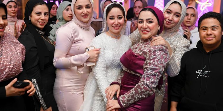 تهنئة من رجل الأعمال أمجد أبو هشيمة بمناسبة زفاف العروسين نهى والمهندس وائل