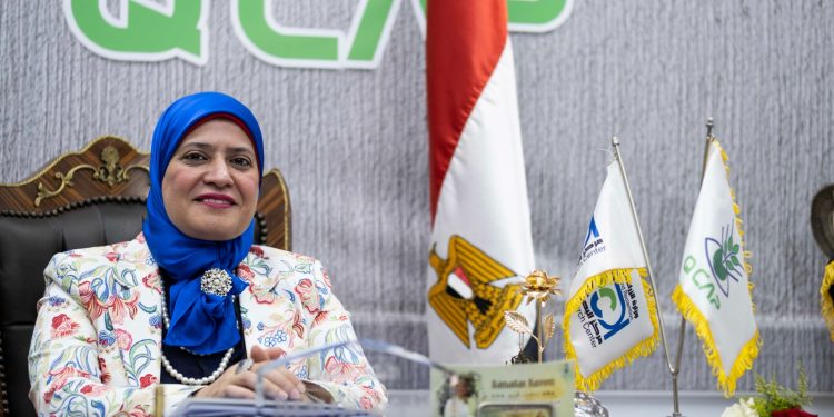د. هند عبداللاه مدير المعمل المركزي لتحليل متبقيات المبيدات