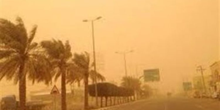 تقلبات جوية وعواصف ترابية
