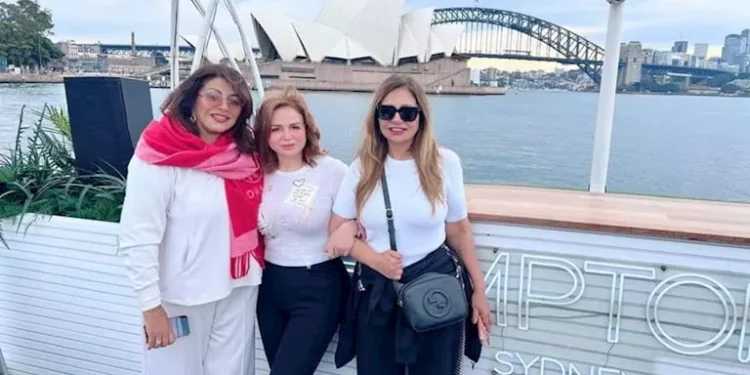من ميناء سيدني..ثلاثي النجوم ليلى علوي وإلهام شاهين وهالة صدقي يخطف الأنظار